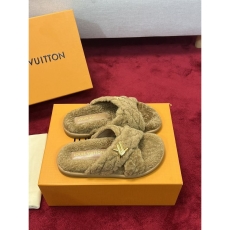 Louis Vuitton Slippers